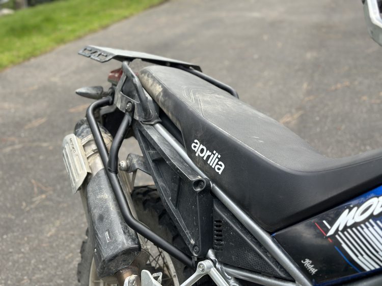 Aprilia Tuareg 660 – Rackless Luggage Support - Image 1